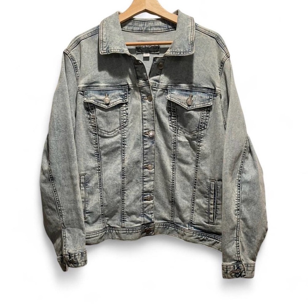 Maurice’s Light Blue Denim Jacket Size 2x